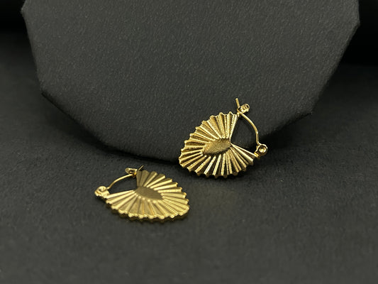 Leaf Gold Hoop Earrings