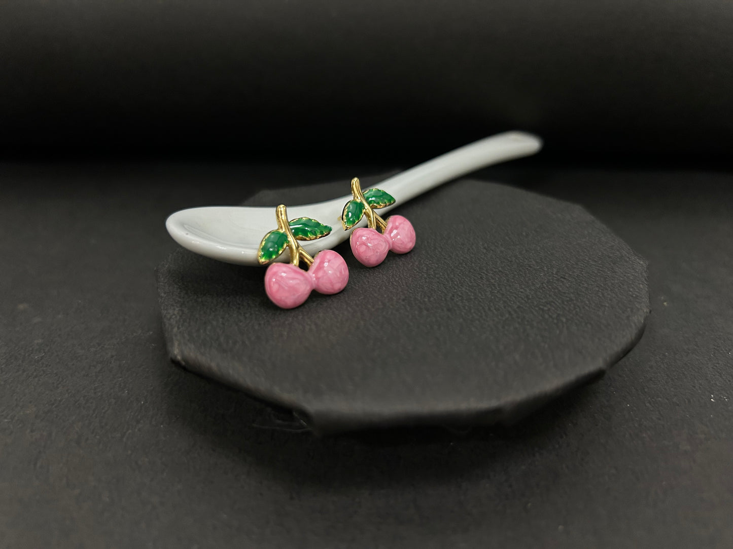 Berry Pink Studs